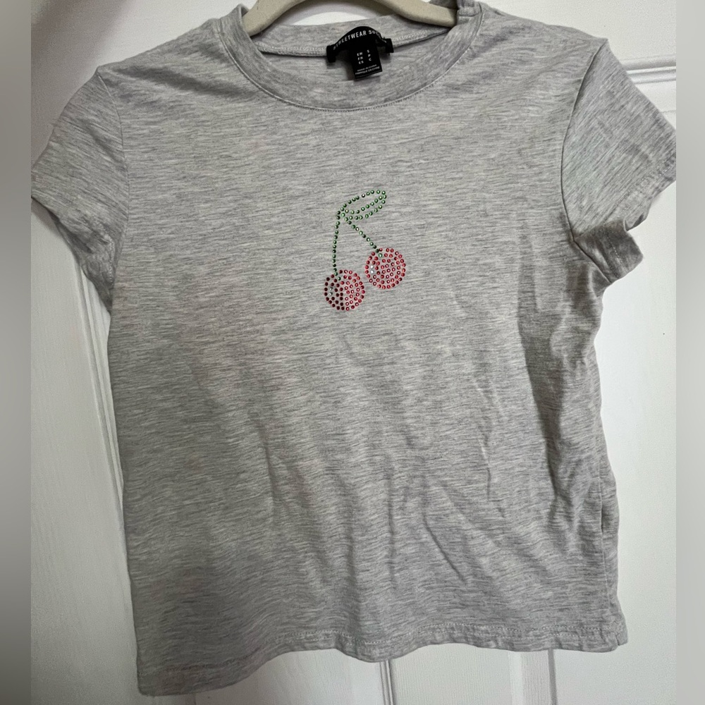 Grey baby tee